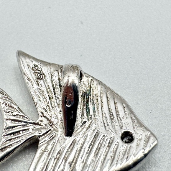 925 STERLING SILVER BLUE FIRE OPAL FISH PENDANT + CZ DIAMOND EYE - Picture 5 of 7